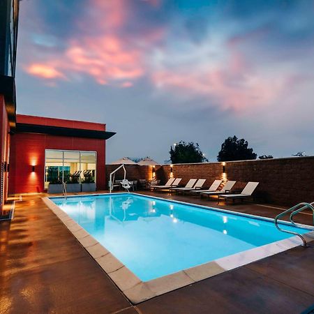 Hyatt Place Sacramento International Airport Exterior photo